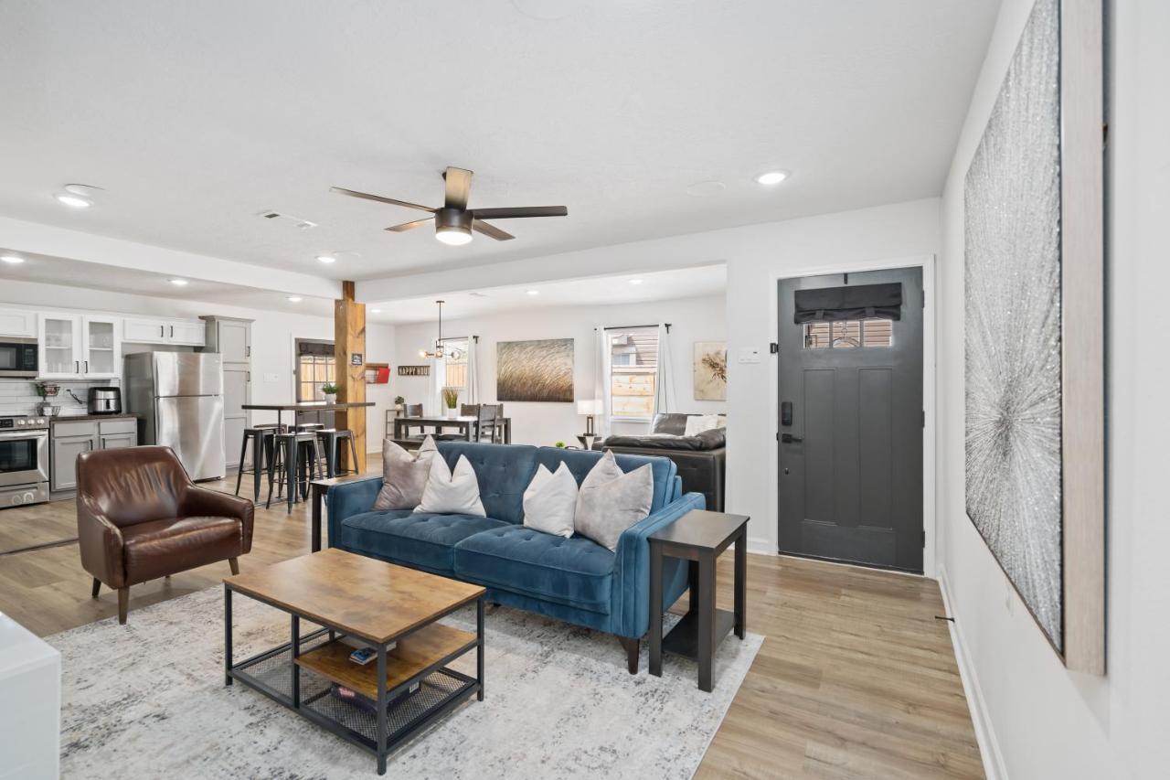 The Gated Modern Home Near Nrg And Medical Center Houston Exterior foto