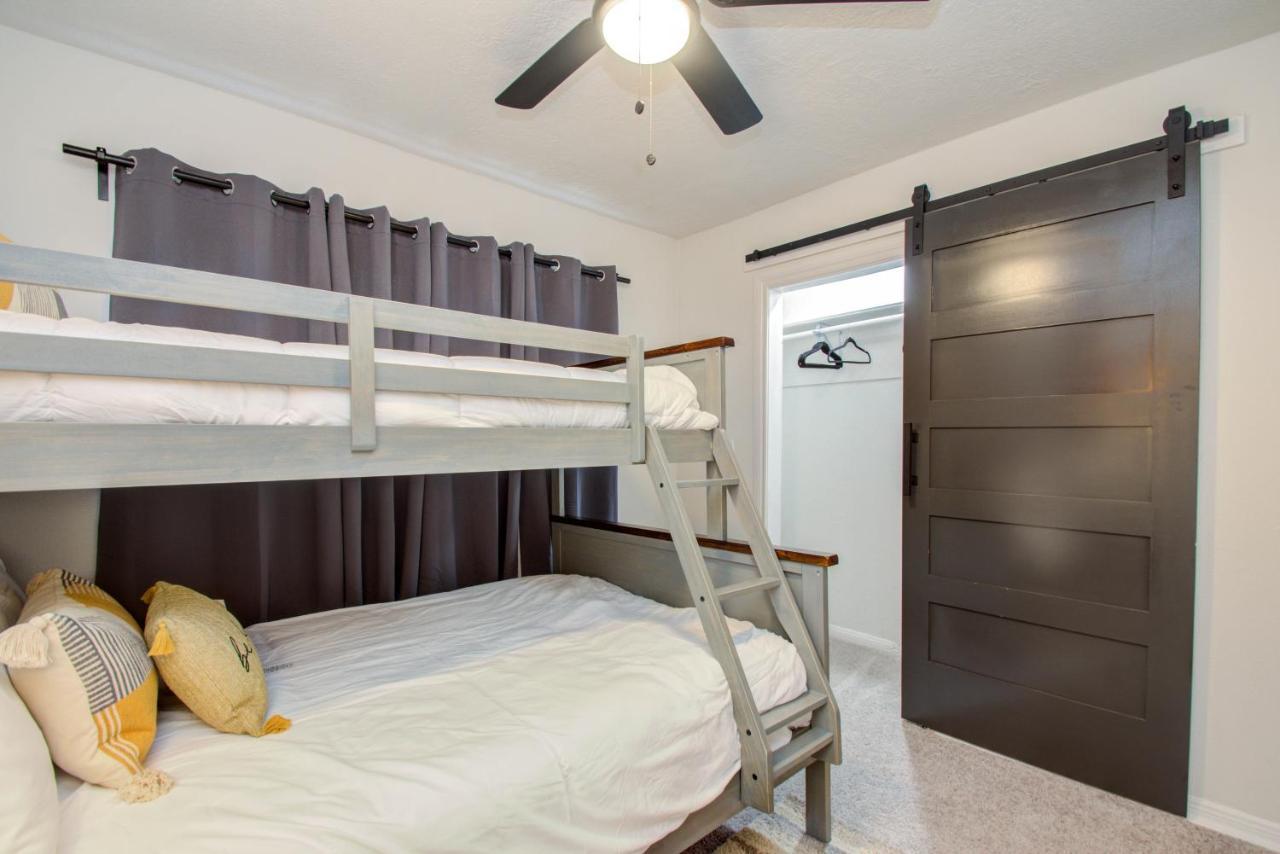 The Gated Modern Home Near Nrg And Medical Center Houston Exterior foto